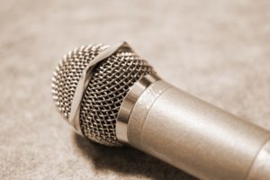 風営法とカラオケの関係　大阪でカラオケを設置する飲食店が受ける規制