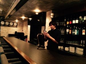 バーカウンターの高さが基準を超えても諦めてはいけない理由